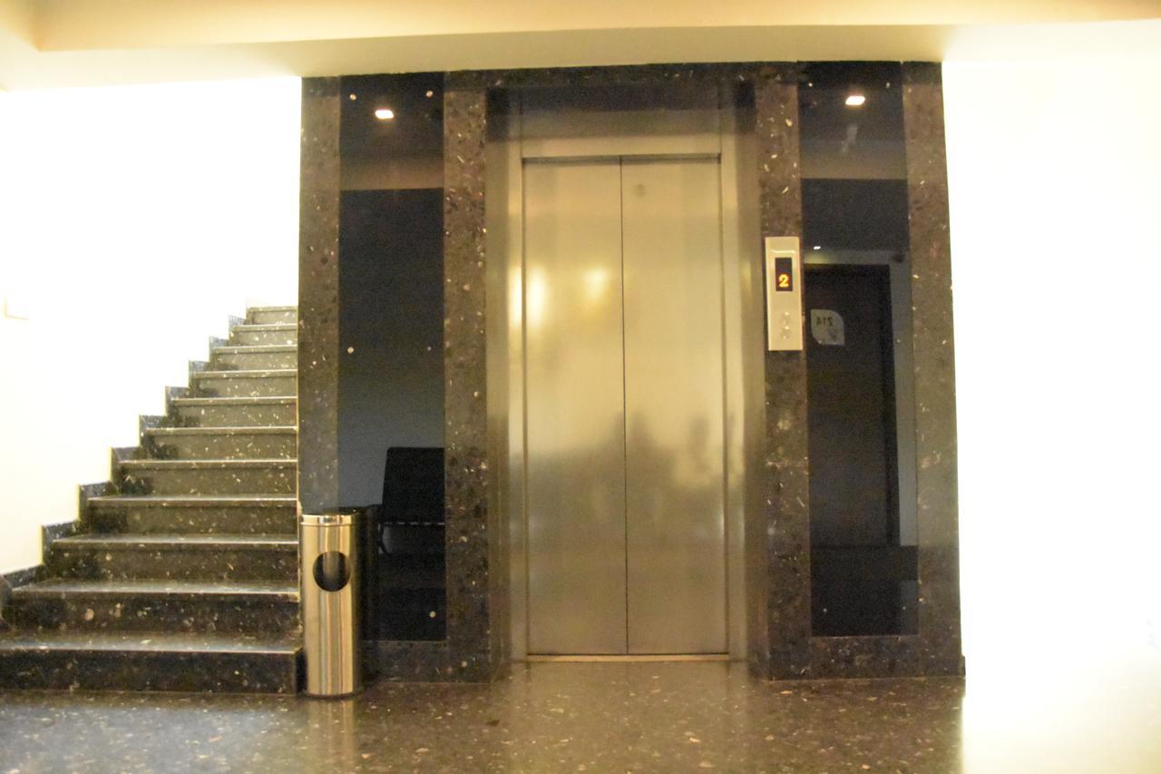 Poppys Tower Hotel Kojambuttúr Kültér fotó